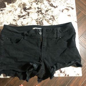 Black frayed denim shorts